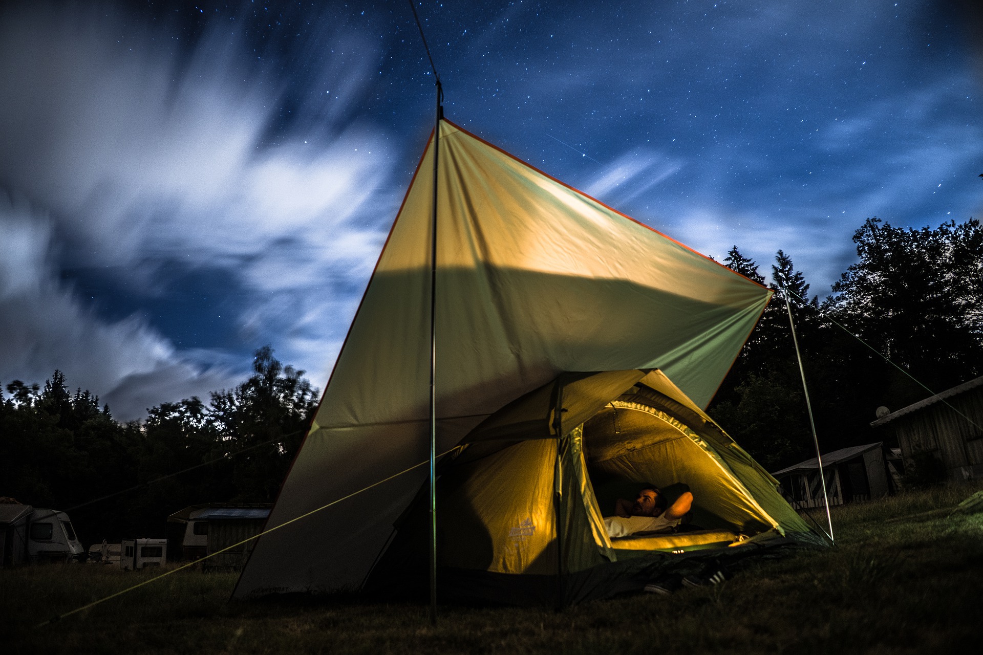 How to Waterproof a Tent: Essential Steps for Keeping Dry