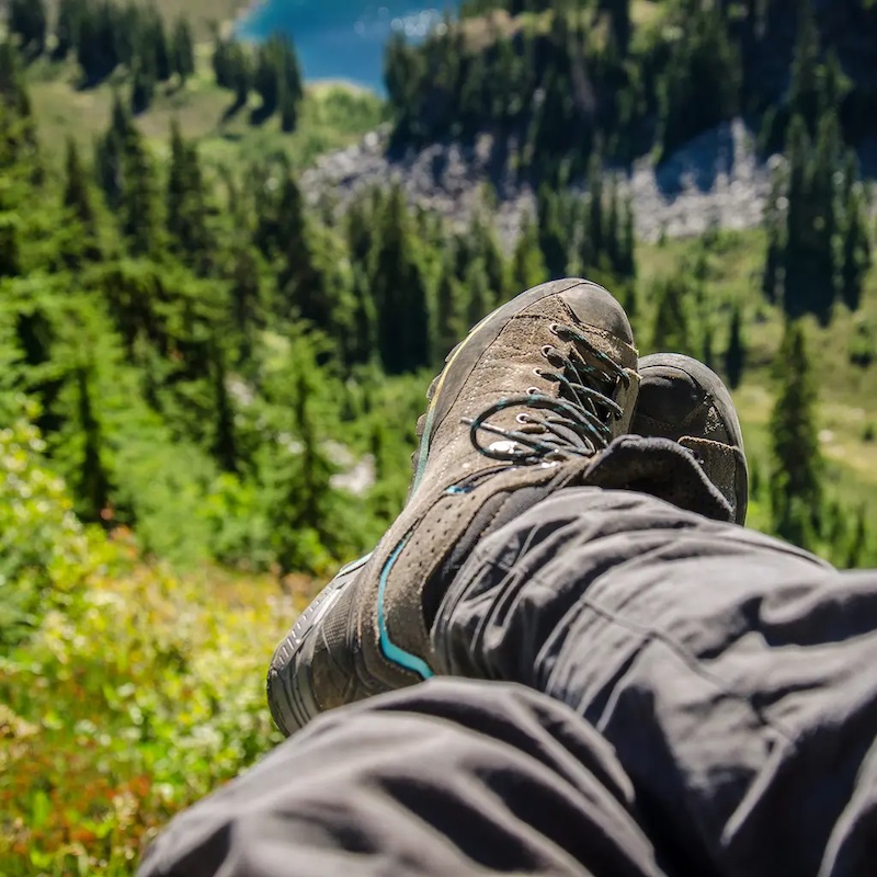 how to tie hiking boots