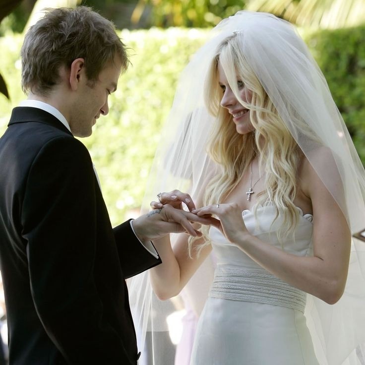 avril lavigne wedding